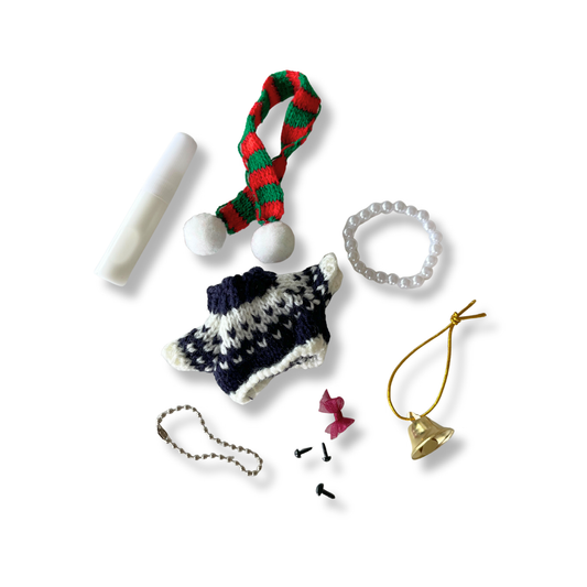 HOLIDAY GIRL MORU DOG DIY KEYCHAIN KIT